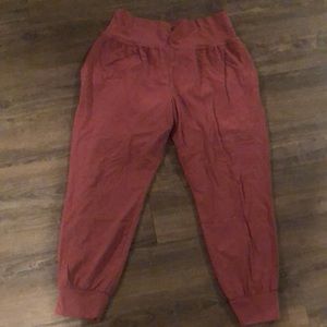 Athleta salutation joggers